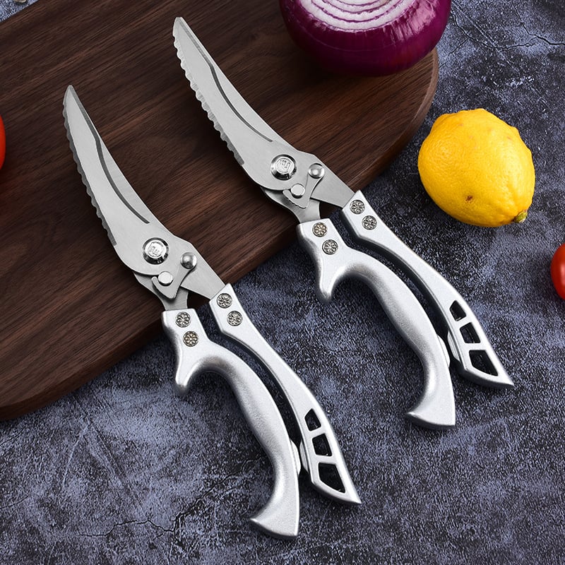 RazorClaw™ — Effortlessly Slice Through Bones and Meat for Faster, Stress-Free Cooking