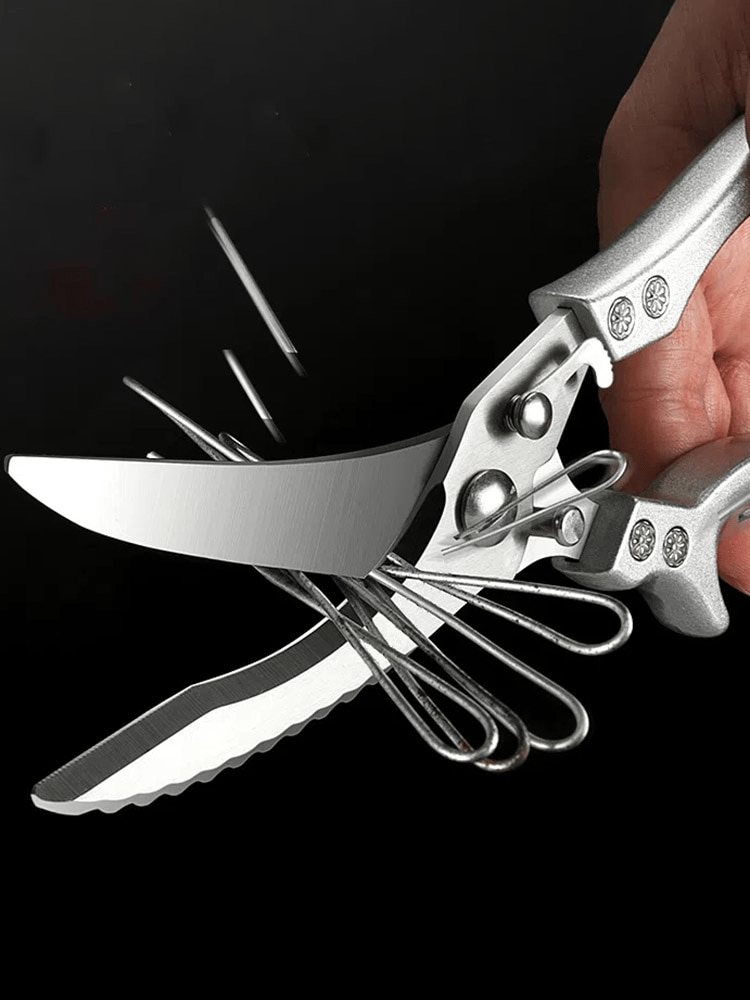 RazorClaw™ — Effortlessly Slice Through Bones and Meat for Faster, Stress-Free Cooking