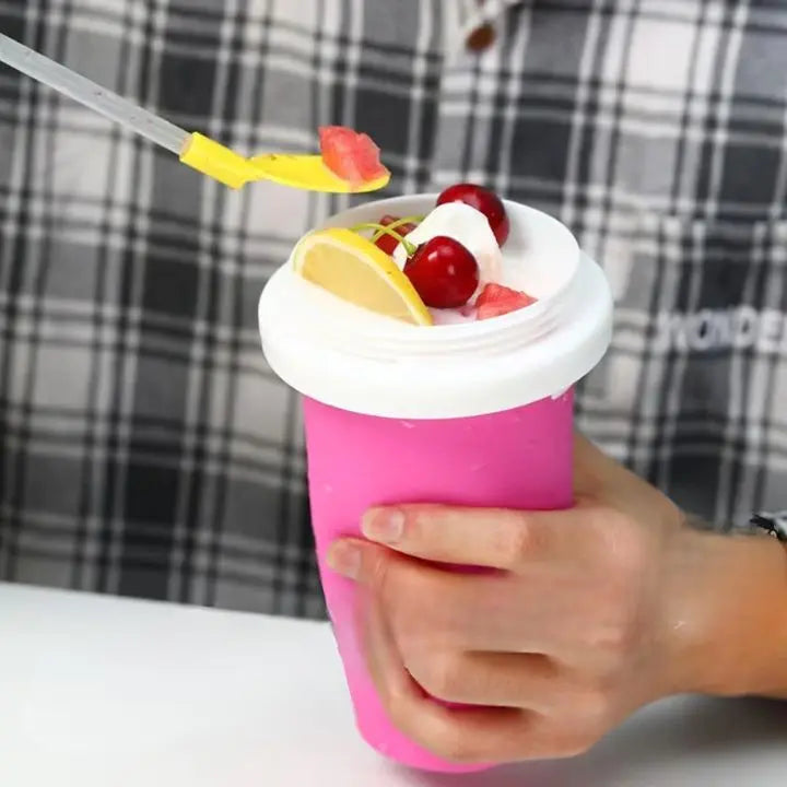 ChillSqueeze™ — Turn your favorite drinks into icy moments of happiness in seconds, effortlessly!