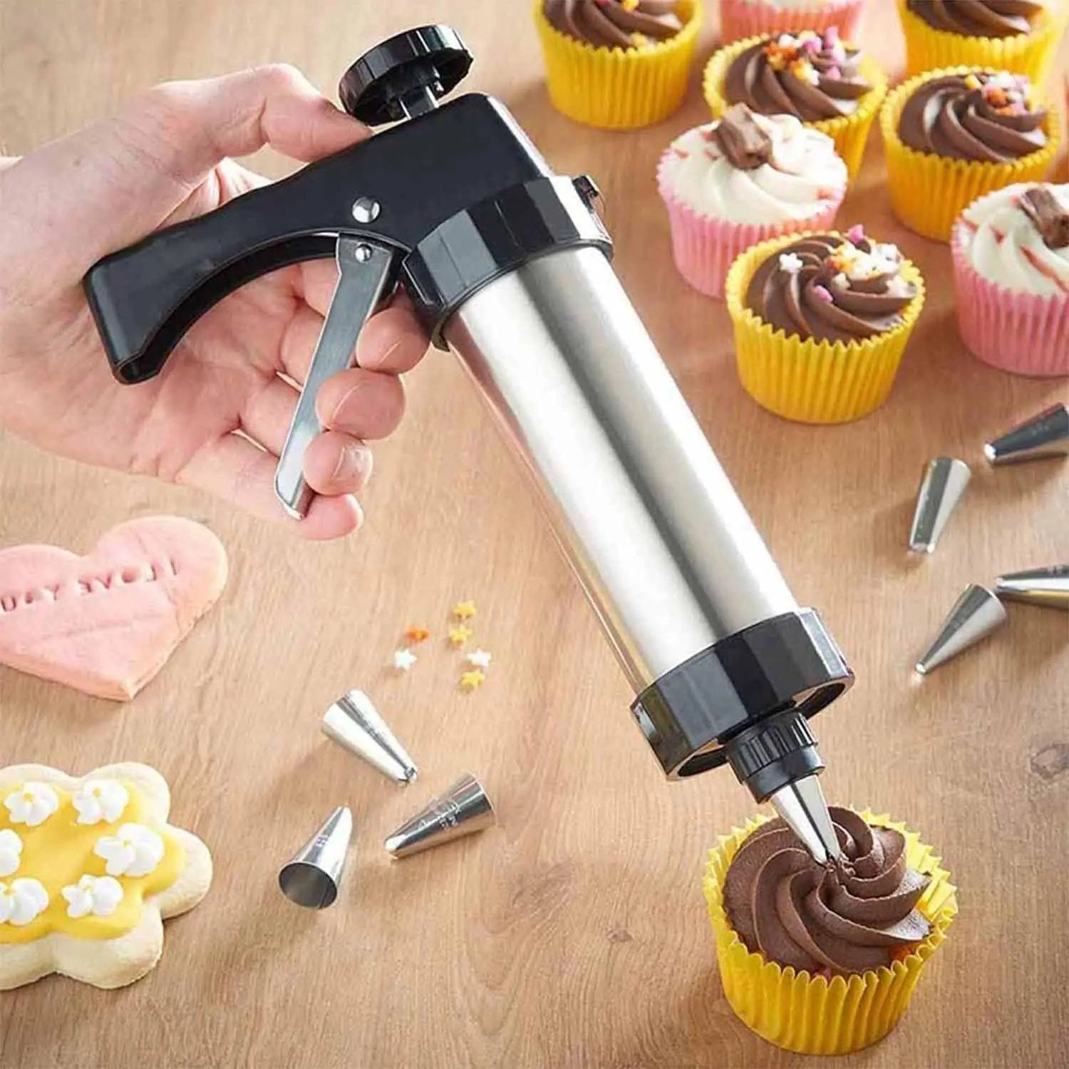 CookiePress Pro™ — Craft Perfectly Shaped, Stunning Cookies with Effortless Precision (13 cookie discs, 8 nozzles)